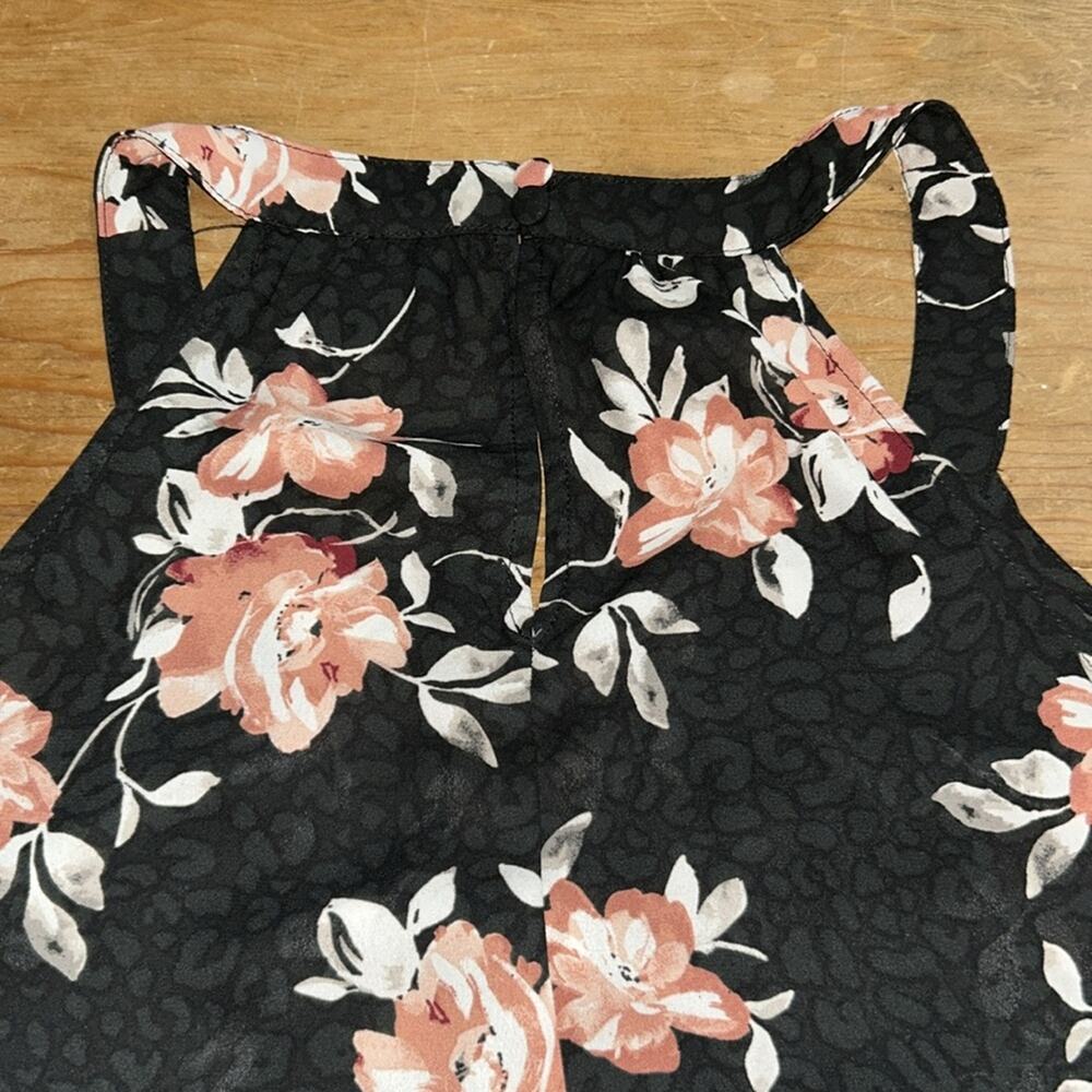 Woman’s Torrid Georgette Hi Low Black with peach flowers Tunic Size 1 - Picture 7 of 10
